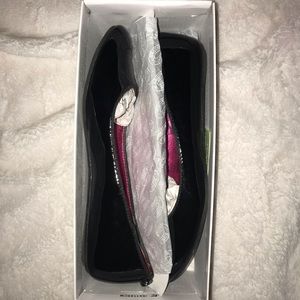 Shiny black Steve Madden flats